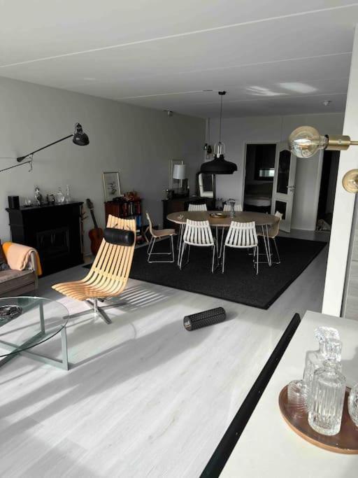 10th Floor Penthouse In The Heart Of