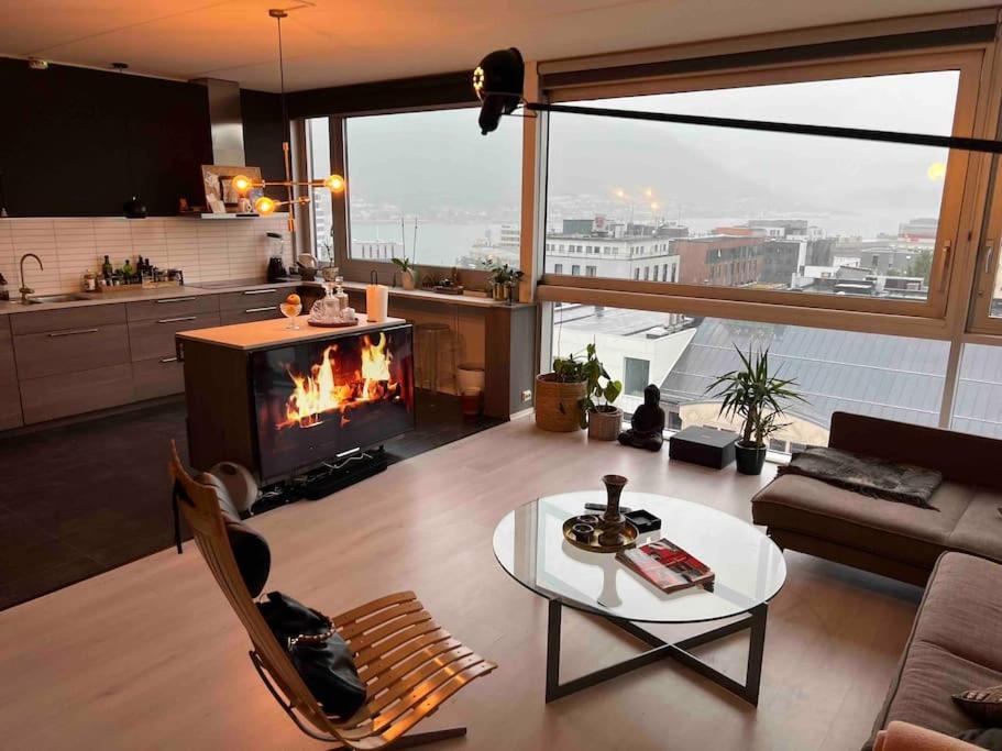 Apartment 10th Floor Penthouse In The Heart Of *